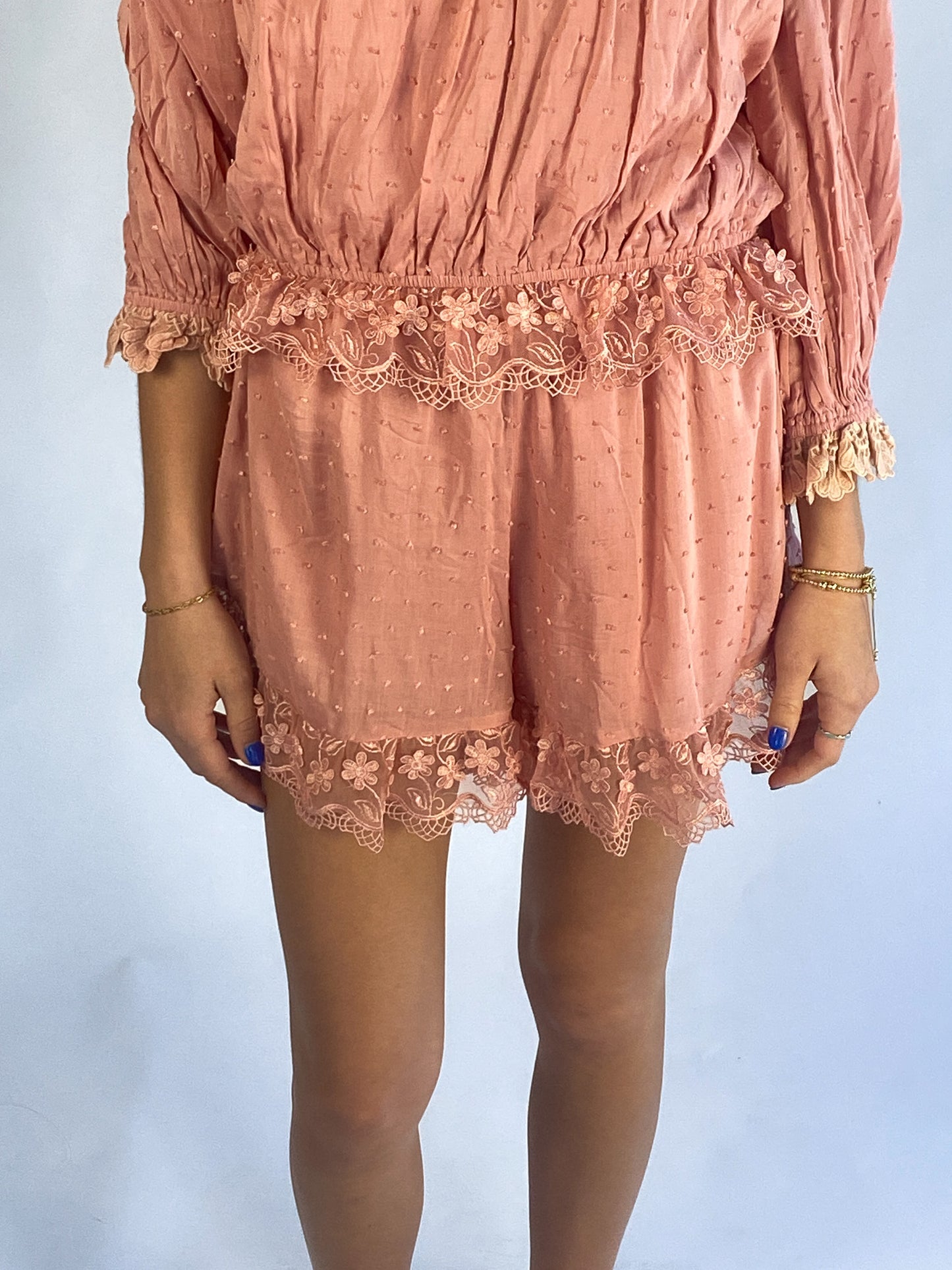 Lindsey Lace Trim Set
