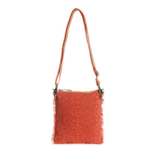 TRIPLE FORK CROSSBODY IN SCARLET