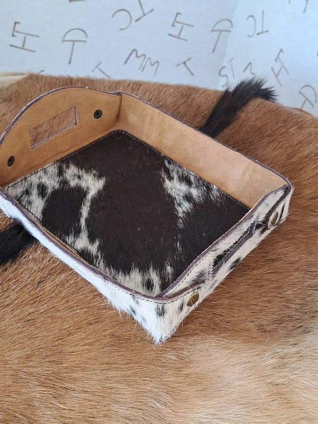 COWHIDE TRAY 1