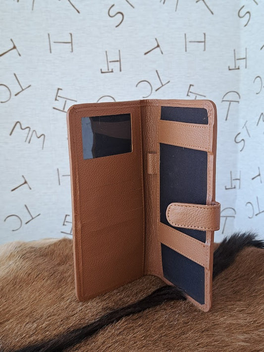 COWHIDE CLUTCH 2