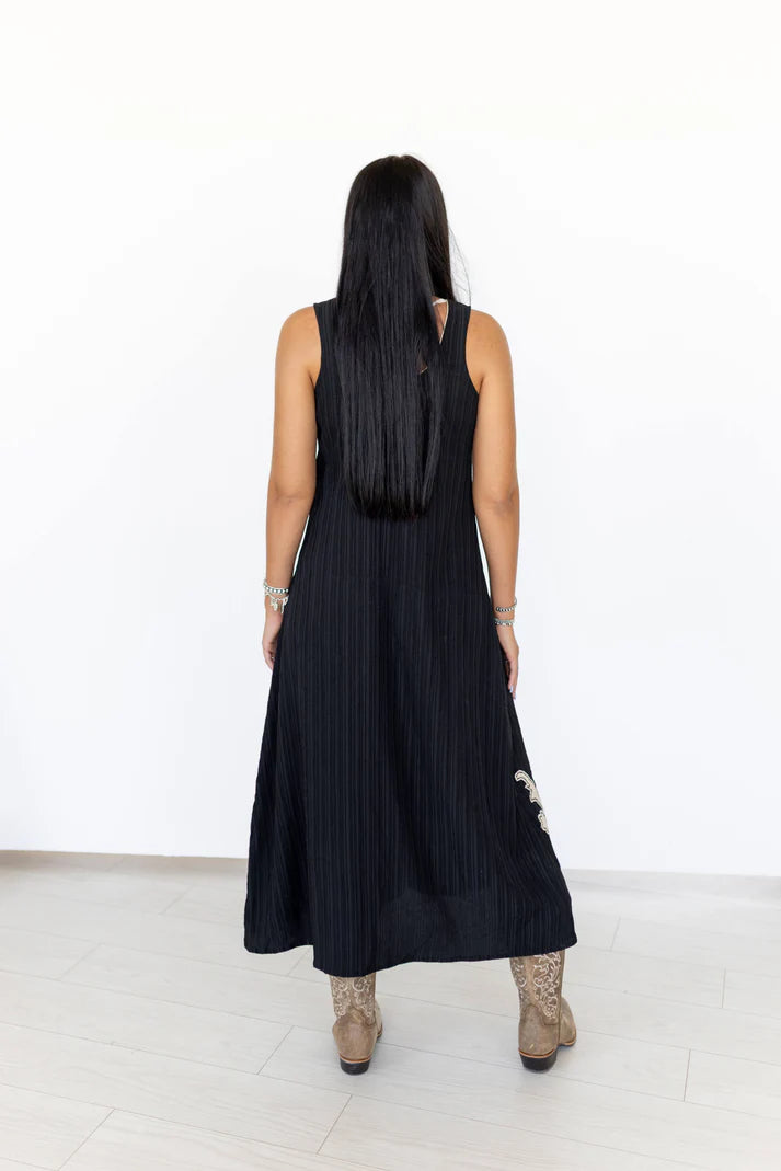 BLACK DRESS STITCH APPLIQUE