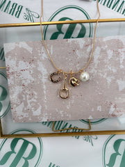 Canva Stevie Equestrian Lucky Charms Necklace in Shiny Gold