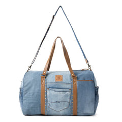 WILDBERRY VOYAGER TRAVELER BAG IN CRANBERRYDENIM